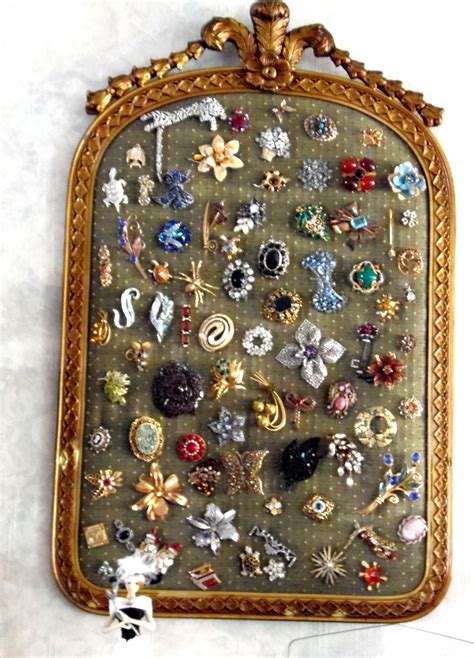 vintage jewelry display ideas